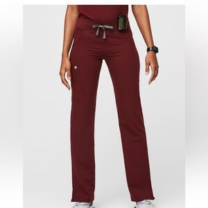 FIGS Kade Cargo scrub pant - XS Tall